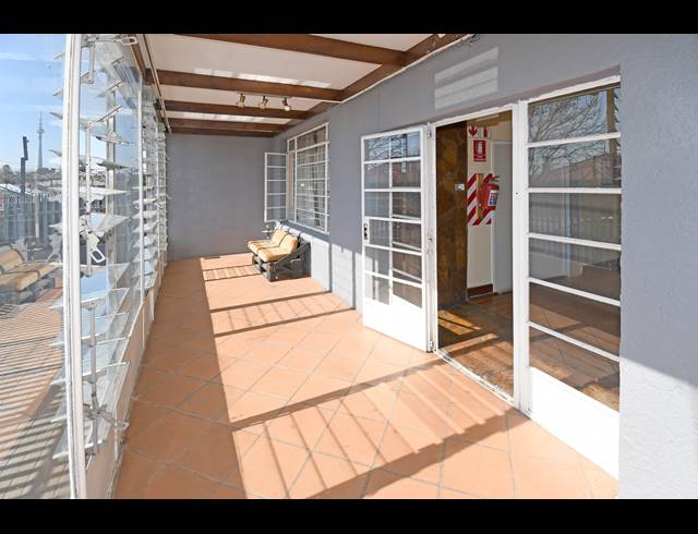 5 BEDROOM HOUSE FOR SALE IN BRIXTON